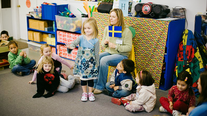 Trường mầm non 'phi giới tính': Phương pháp giáo dục 'lạ lùng' của người Thụy Điển Ảnh 2