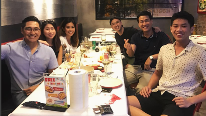 Tấm ảnh ấm áp trong ngày: Có gia đình, mọi khó khăn sẽ ở phía sau! Ảnh 2