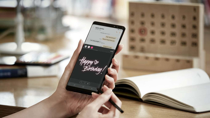 Giới trẻ sẽ phát cuồng vì hình thức gửi tin nhắn đầy mới lạ, độc đáo và ấn tượng này trên Galaxy Note 8 Ảnh 2