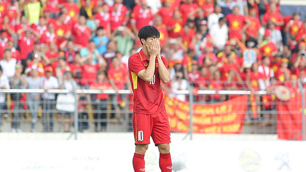 Dùng hay gạt Công Phượng: Dấu hỏi lớn cho “cascadeur” Mai Đức Chung Ảnh 2