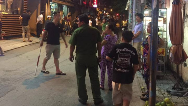 Cảnh sát nổ súng bắt thanh niên nghi 'phê' ma túy Ảnh 2