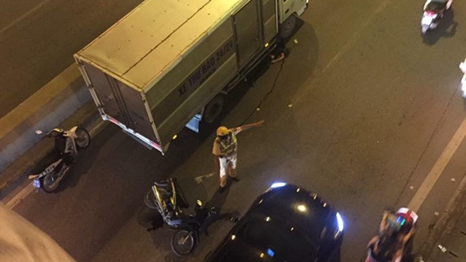 Hà Nội: Nam thanh niên tử vong dưới gầm xe tải khi di chuyển qua hầm chui Ảnh 2