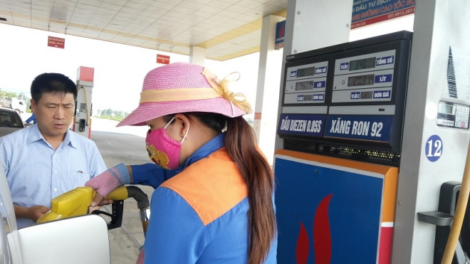 Giá xăng tăng lần thứ 4 liên tiếp, lên 17.792 đồng/lít Ảnh 2