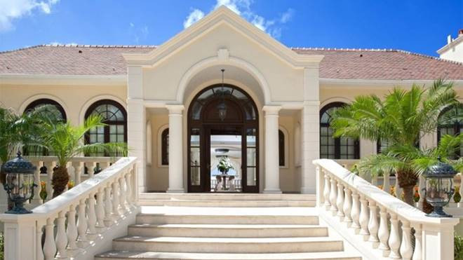 Siêu bão Irma đe dọa đến khối tài sản kếch xù của Tổng thống Trump Ảnh 2