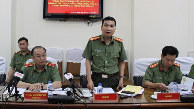 Đình chỉ 3 CSGT bị nghi 'làm luật' ở cửa ngõ sân bay Tân Sơn Nhất Ảnh 2