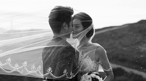 Cô vợ siêu mẫu động viên Sỹ Mạnh sau scandal rượt chém Đặng Văn Lâm Ảnh 2