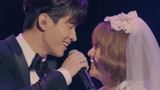 Henry - Sunny hóa cô dâu chú rể song ca cực ngọt trên sân khấu 'U&I' Ảnh 2