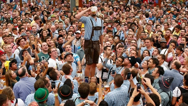 Tới Munich để say trong lễ hội bia lớn nhất thế giới Ảnh 2