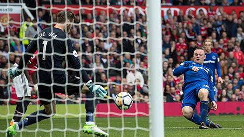 Rooney nếm 'trái đắng' trong ngày trở về Old Trafford Ảnh 2