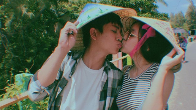 Bị khán giả 'ném đá', bạn gái Hoài Lâm đáp trả bằng hình ảnh đầy ngọt ngào Ảnh 2