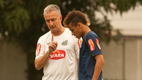 Bị từ chối đá phạt đền, Neymar chửi thẳng mặt và khiến HLV phải rời đội bóng Ảnh 2