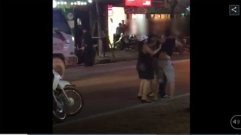 Điều tra việc 'hảo hán' hành hung người 'nhìn đểu' Ảnh 2