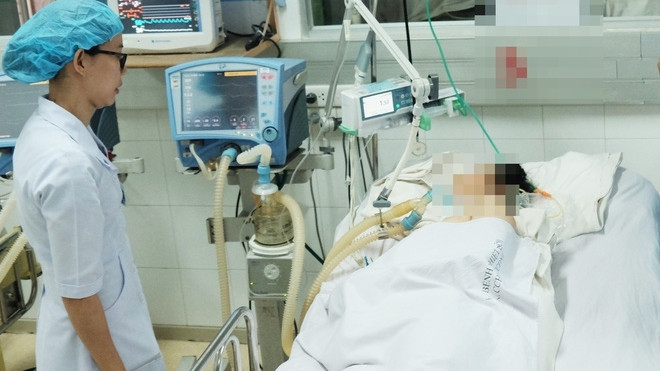 Vụ người phụ nữ nguy kịch sau phẫu thuật gọt cằm: Đã chuyển nữ bệnh nhân qua Singapore điều trị Ảnh 2