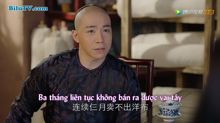 'Năm ấy hoa nở': Cuộc chiến của tiểu thư khuê các và cô gái mãi nghệ đầu đường