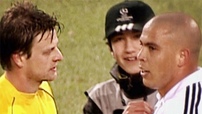 'Cậu bé nhặt bóng' Sahin và tình yêu ngang trái với Real Madrid Ảnh 2