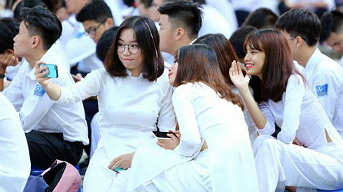 Trường học Sài Gòn quy định học sinh nam nữ không được ngồi gần nhau Ảnh 2