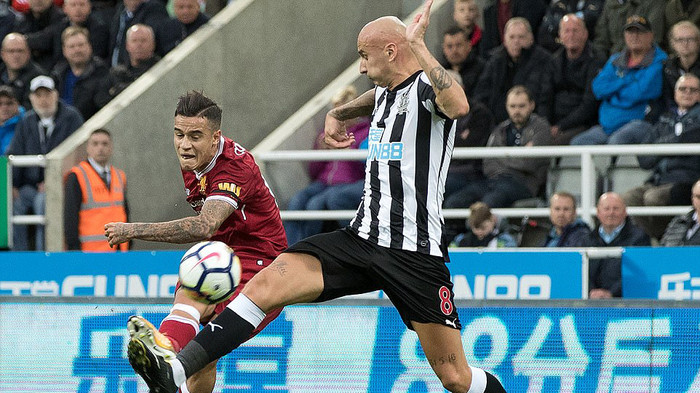 Liverpool mất điểm đầy thất vọng trong ngày Coutinho lập siêu phẩm Ảnh 2