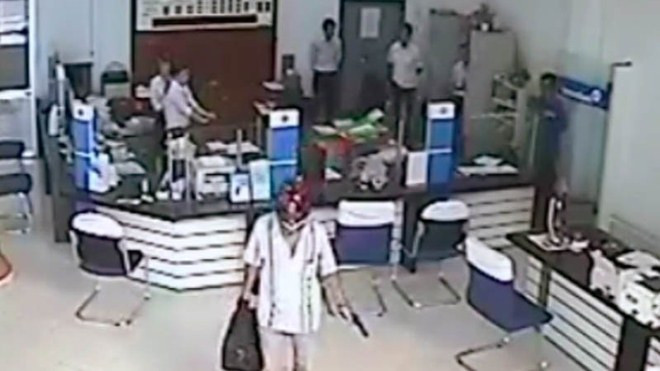 48 giờ ‘giải mã’ vụ dùng súng cướp ngân hàng ở Vĩnh Long Ảnh 2