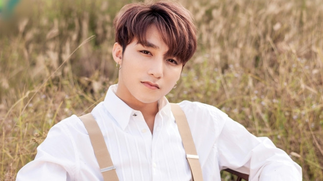 Ra mắt tự truyện, Sơn Tùng M-TP lập kỷ lục khi 'bán sạch' 10.000 bản chỉ sau 2 ngày phát hành Ảnh 2