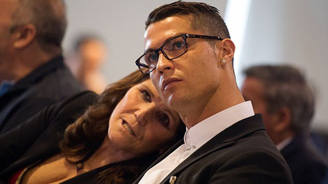 Cristiano Ronaldo: 'Thời khắc mẹ tới xem tôi chơi bóng thật mỹ mãn' Ảnh 2