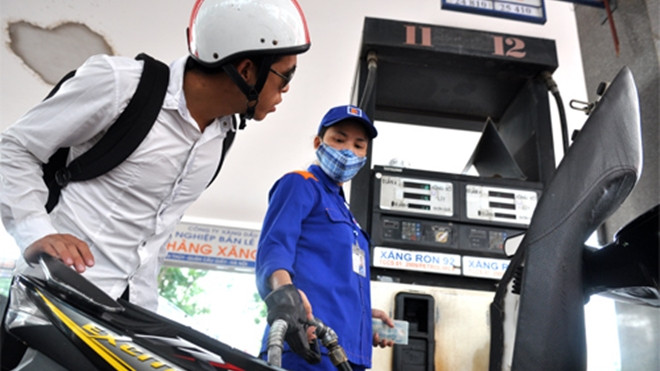 Giảm giá xăng, tăng giá dầu từ 17h Ảnh 2