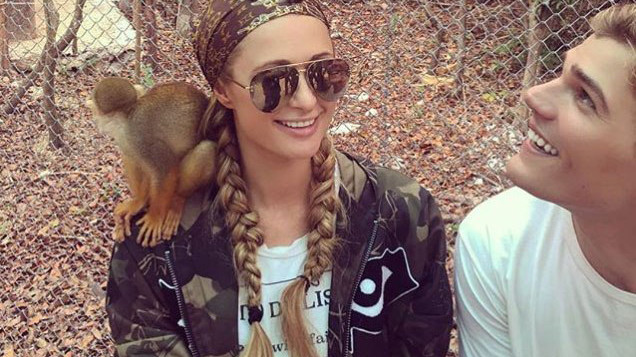 Paris Hilton, Kourtney Kardashian và nhiều 'sao' khác đi đâu vào mùa thu? Ảnh 2