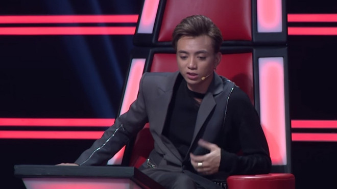 Đêm cuối vòng Đối đầu, Soobin Hoàng Sơn khuyên học trò 'học cách làm quen với áp lực từ khán giả' Ảnh 2