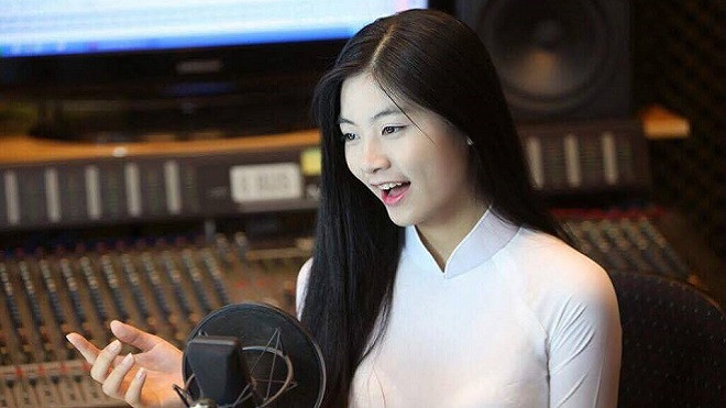 Hot girl áo dài bất ngờ khoe giọng hát 'ngọt lịm' khi cover Duyên phận Ảnh 2