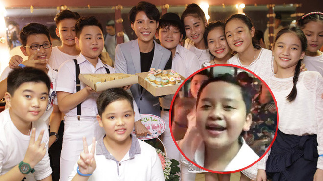 Thuỵ Bình, Thảo Nguyên và học trò Giọng hát Việt nhí 2017 đáng yêu mừng sinh nhật Vũ Cát Tường Ảnh 2