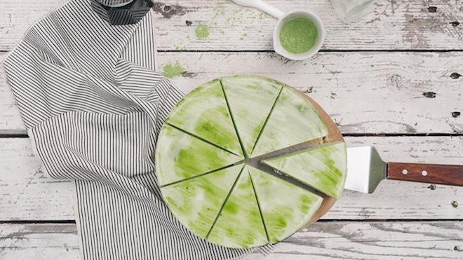 Những góc bánh ngọt xinh xắn cho các cô gái tụ tập ngày 20/10 Ảnh 2