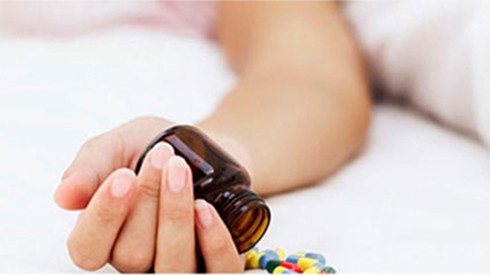 Mẹ mang thai cùng con gái 20 tháng tuổi uống thuốc cỏ tự tử trong nhà nghỉ Ảnh 2