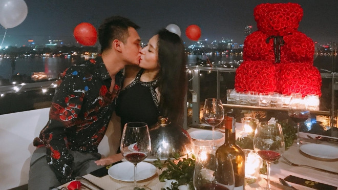 3 tháng sau khi công khai tình cảm, Khắc Việt bất ngờ cầu hôn bạn gái DJ nóng bỏng Ảnh 2