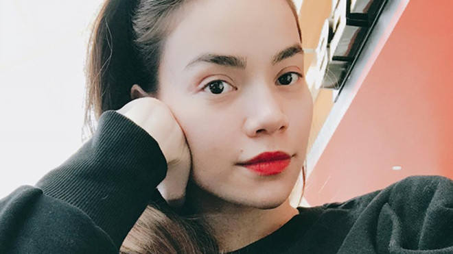 Chân mày ngang, cong xưa rồi! Giờ đây Phạm Hương, Hồ Ngọc Hà say mê mốt mày sợi Ảnh 2