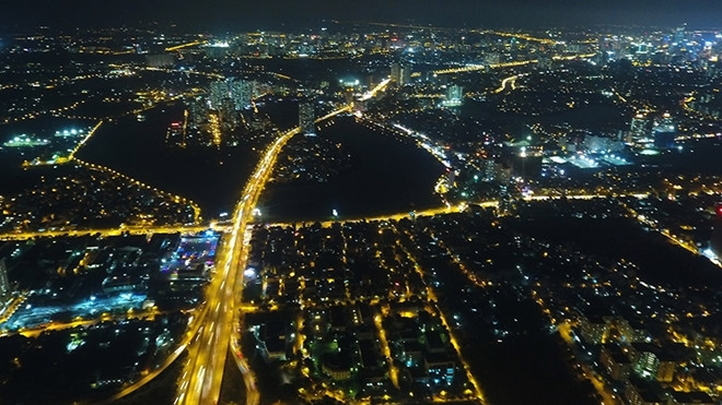 Ngắm Hà Nội từ trên cao đẹp mơ màng trong những ngày thời tiết thu se lạnh Ảnh 2