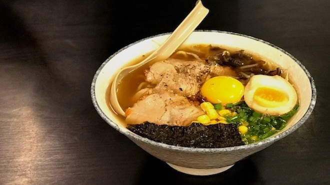 Khám phá quán ăn chuyên các món Nhật trong con hẻm nhỏ ở quận 5 Ảnh 2