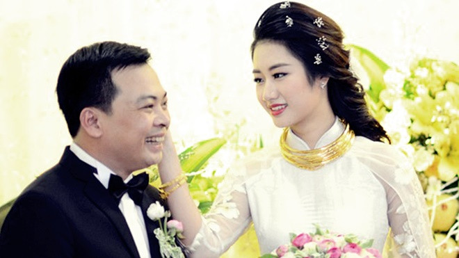 Chuyện tình như cổ tích của chủ tịch CLB Thanh Hóa và Hoa hậu Thu Ngân Ảnh 2