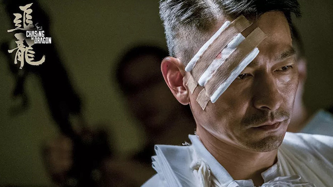 Phim 'Trùm Hương cảng' giúp Lưu Đức Hoa tái ngộ khán giả với nhân vật 'đinh': Thám trưởng Lôi Lạc Ảnh 2