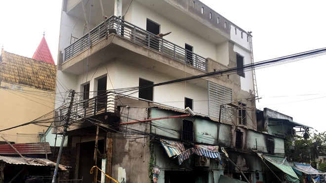 Vụ cháy 2 người chết ở Sài Gòn: Ước mơ về nhà mới lụi tàn trong biển lửa Ảnh 2