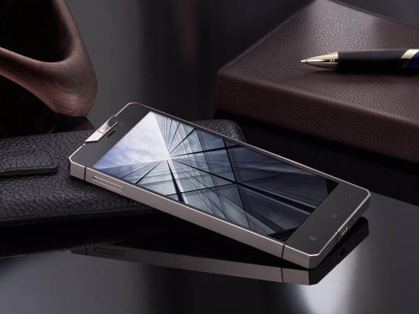 6 chiếc điện thoại khiến bạn thốt lên iPhone 12 Pro Max còn rẻ chán Ảnh 5