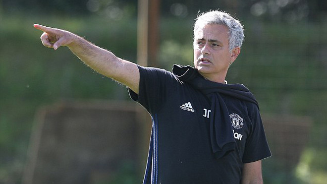 Mourinho chỉ trích học trò, khẳng định muốn đánh bại Tottenham Ảnh 2