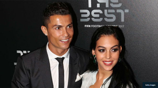 Ronaldo sớm công bố tên con gái cưng Ảnh 2