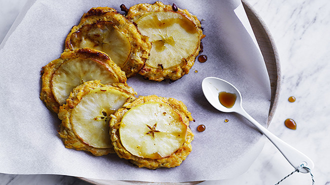 Món ngon mỗi ngày: Bánh rán bí đỏ nhân hạnh nhân và táo Ảnh 2