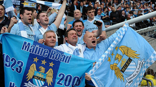 Napoli cấm các CĐV Man City đeo thắt lưng Ảnh 2