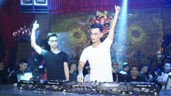 Đã 3 năm rồi khán giả mới được chứng kiến SlimV và Nimbia đứng chung sân khấu Ảnh 2