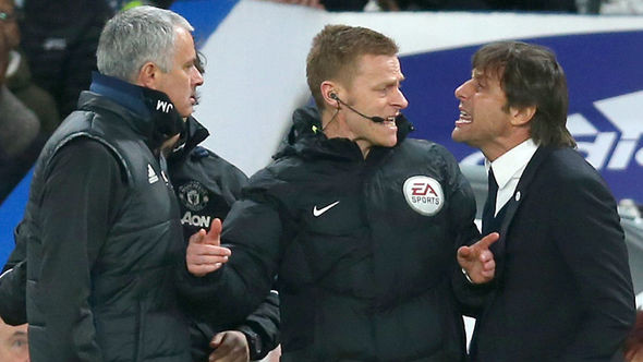 'Chuyện ấy' của các cầu thủ Man Utd và Chelsea: Mourinho dễ dãi, Conte 'thiết quân luật' Ảnh 2