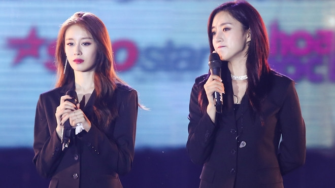 T-ara nghẹn ngào với món quà đặc biệt tái hiện 8 năm đầy chông gai từ Fan Việt Ảnh 2