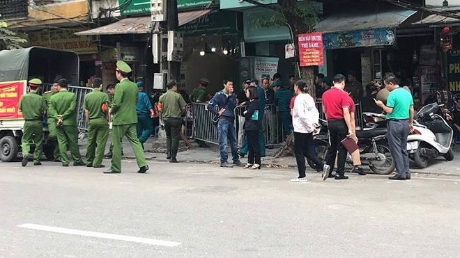 Cháy nhà trên phố cổ Hà Nội, 2 người thương vong Ảnh 2