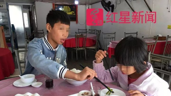 Trung Quốc: Cặp vợ chồng máu lạnh bắt con giả tai nạn để ăn vạ kiếm tiền Ảnh 2