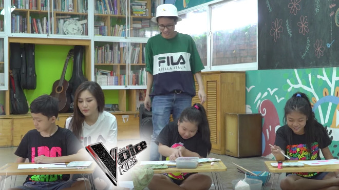 Thanh Ngân, Tâm Hào, Như Ngọc tinh nghịch vẽ tranh cùng Hương Tràm - Tiên Cookie Ảnh 2