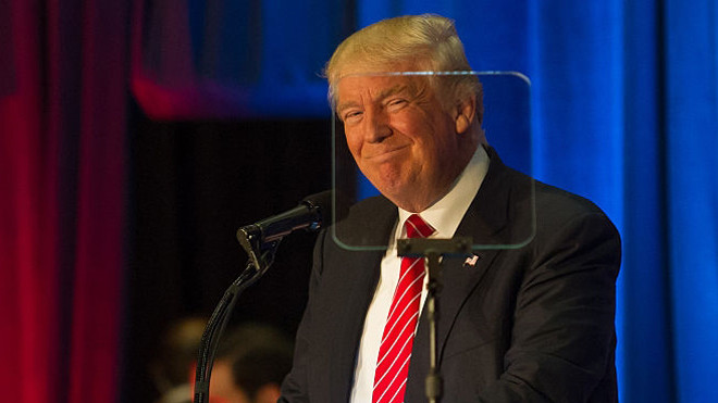 Đây là thứ giúp Tổng thống Mỹ Donald Trump diễn thuyết không cần nhìn giấy Ảnh 2